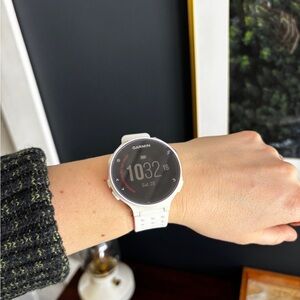 Garmin Forerunner 230 White Strap